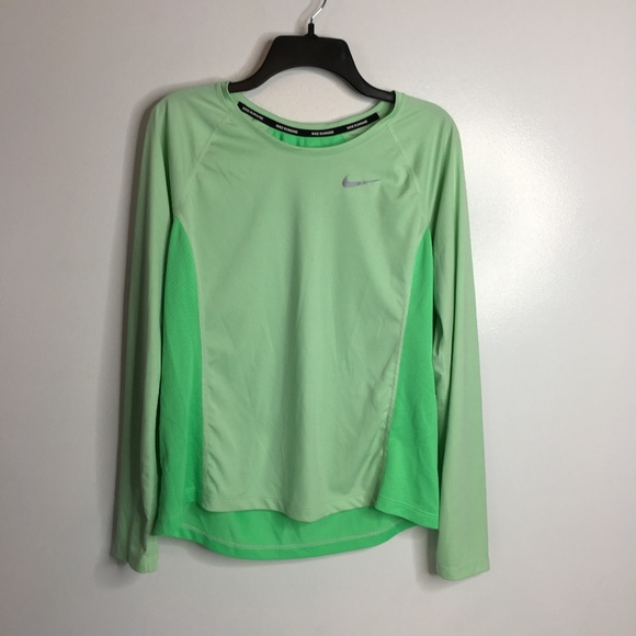 fresh mint nike shirt